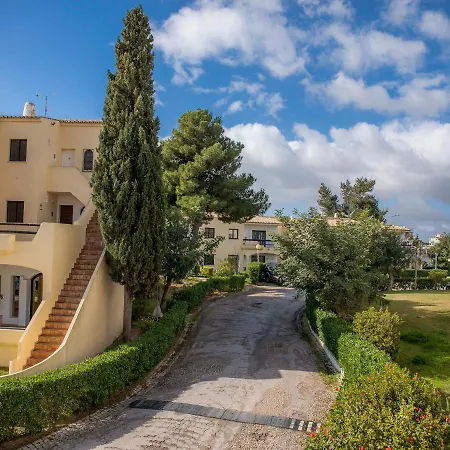 A27 - Secluded 2 Minutes From The Center Apartment *