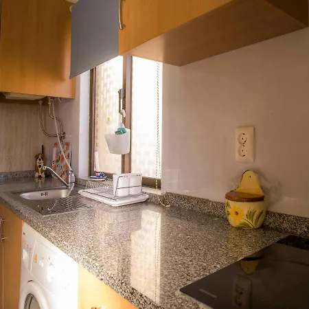 A27 - Secluded 2 Minutes From The Center *