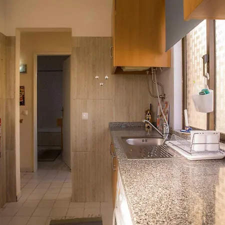Apartment A27 - Secluded 2 Minutes From The Center *